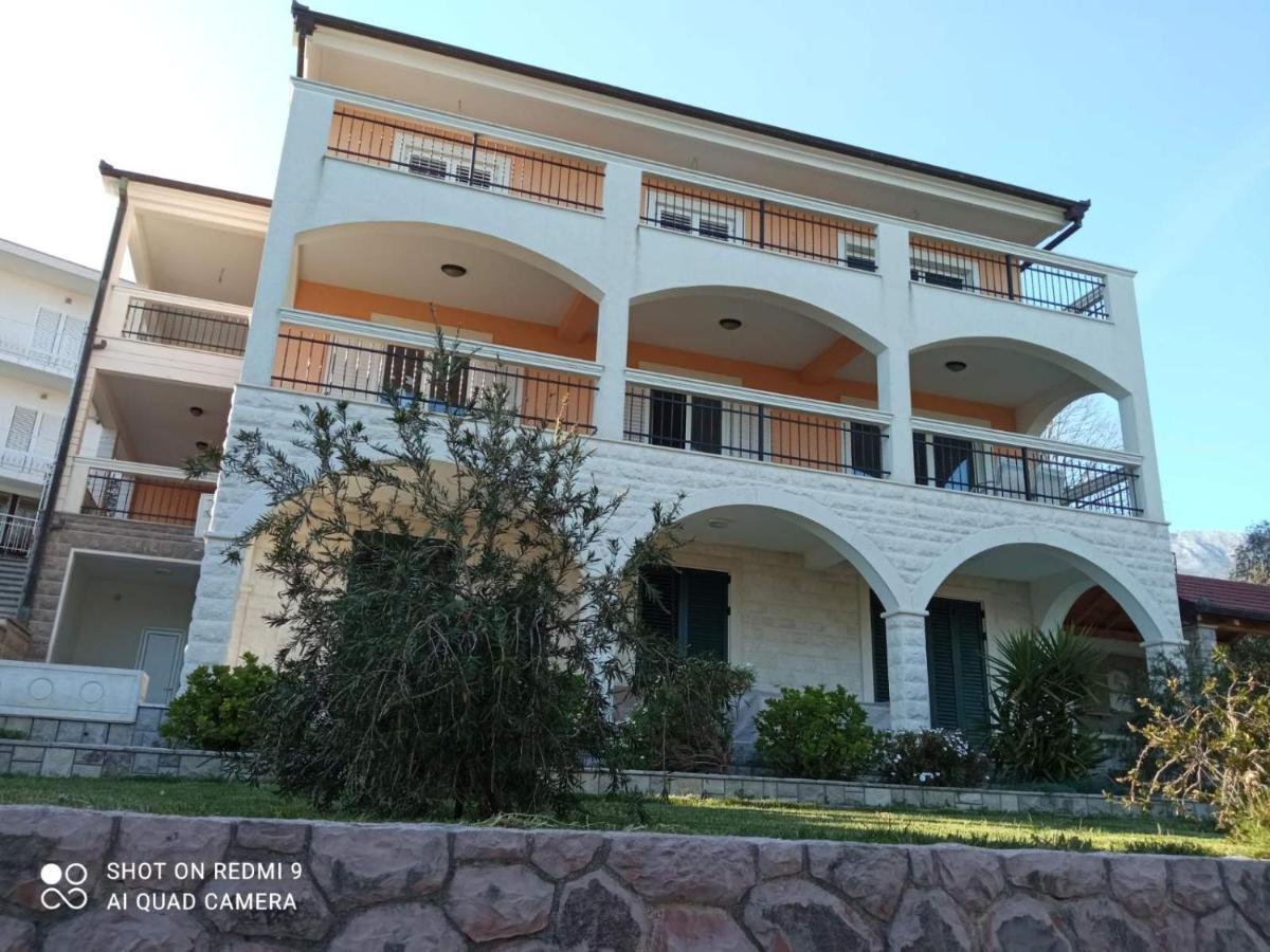 Apartmani Andrea Herceg Novi Kültér fotó