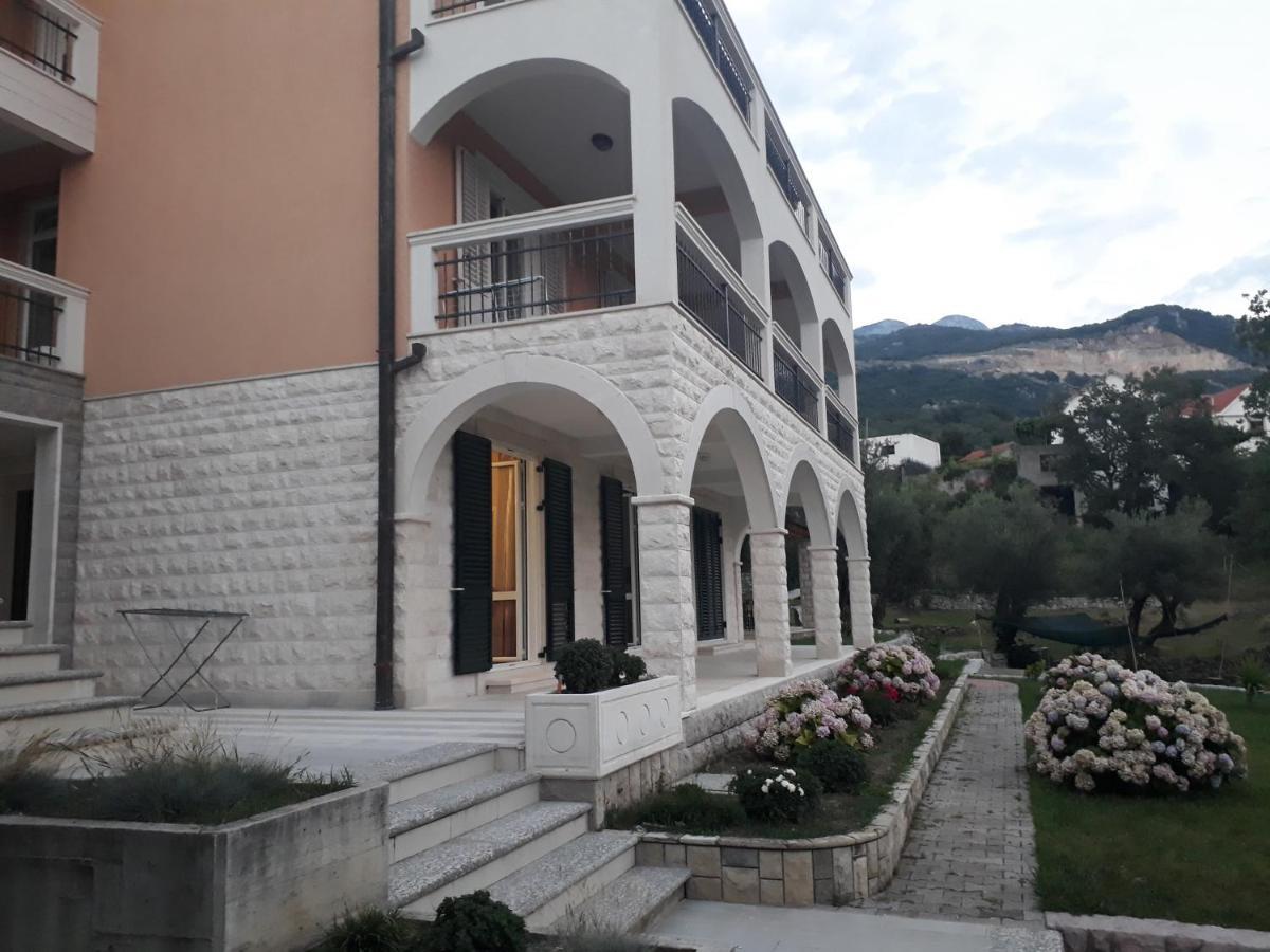 Apartmani Andrea Herceg Novi Kültér fotó