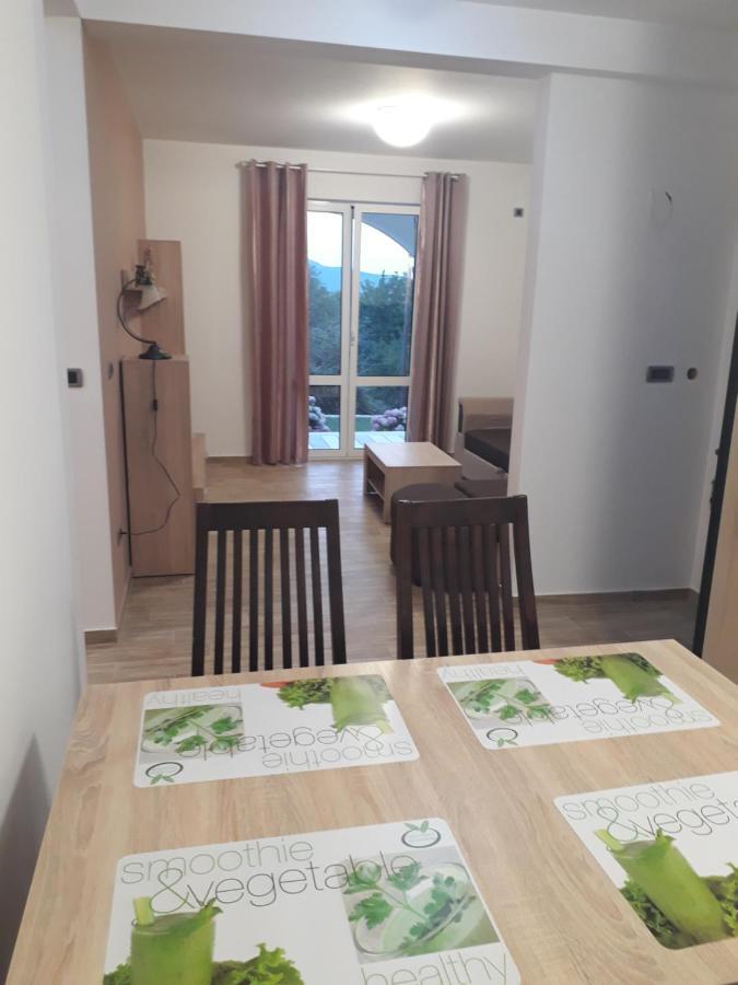 Apartmani Andrea Herceg Novi Kültér fotó