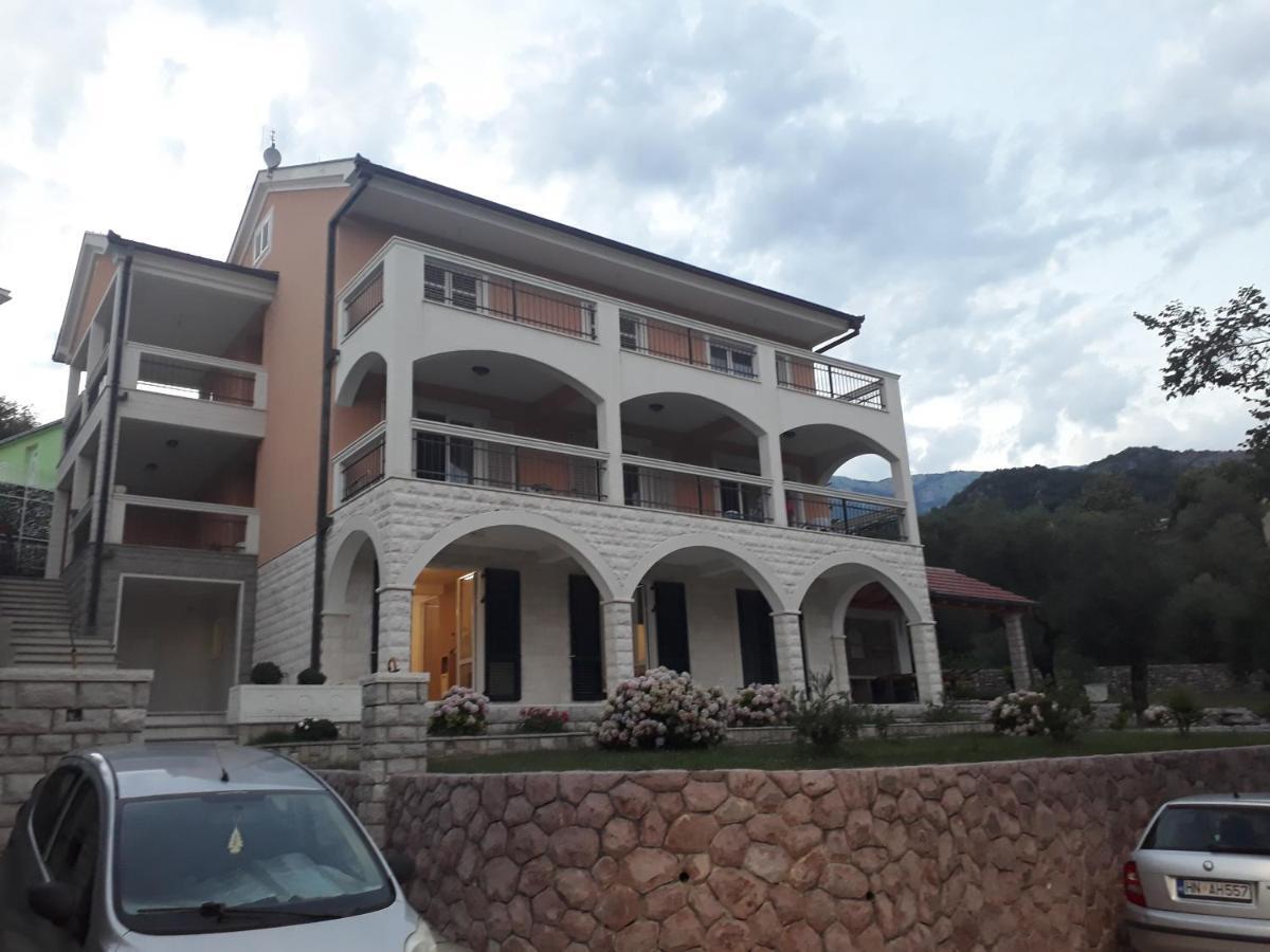 Apartmani Andrea Herceg Novi Kültér fotó