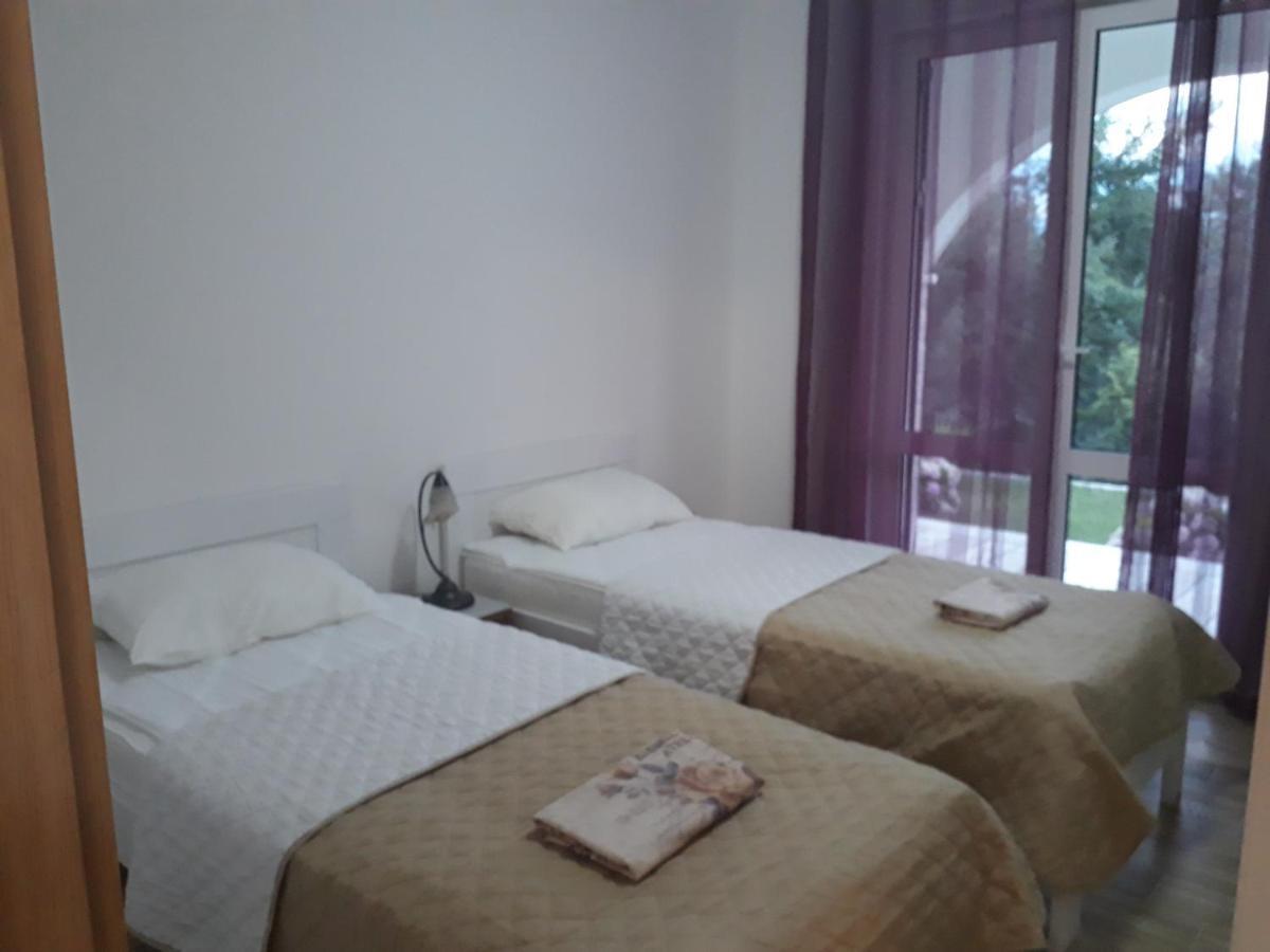Apartmani Andrea Herceg Novi Kültér fotó